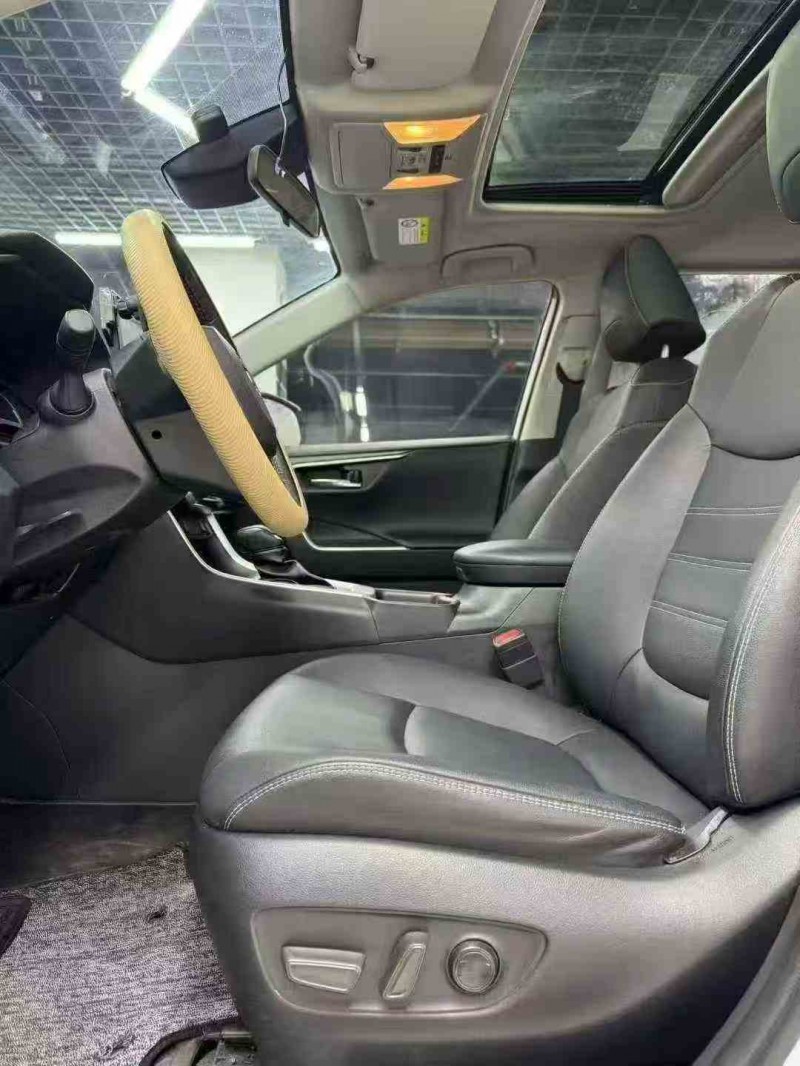 广元22年丰田rav4荣放6