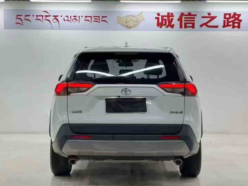 广元22年丰田rav4荣放9
