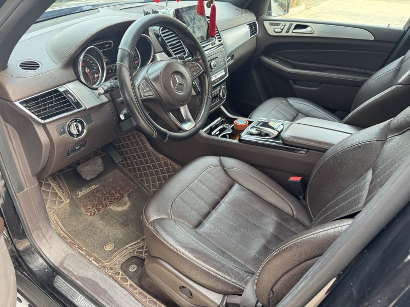 济宁17年奔驰gls7