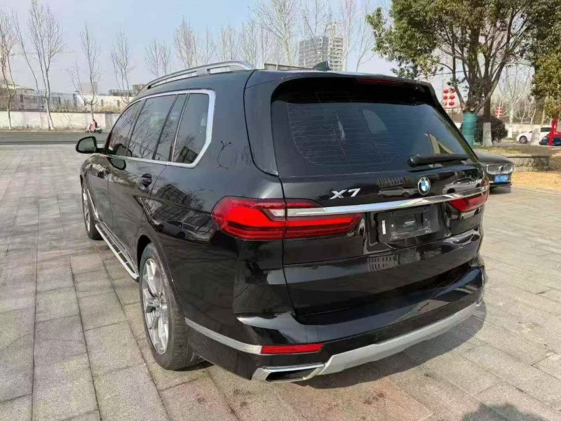 常州19年宝马x77