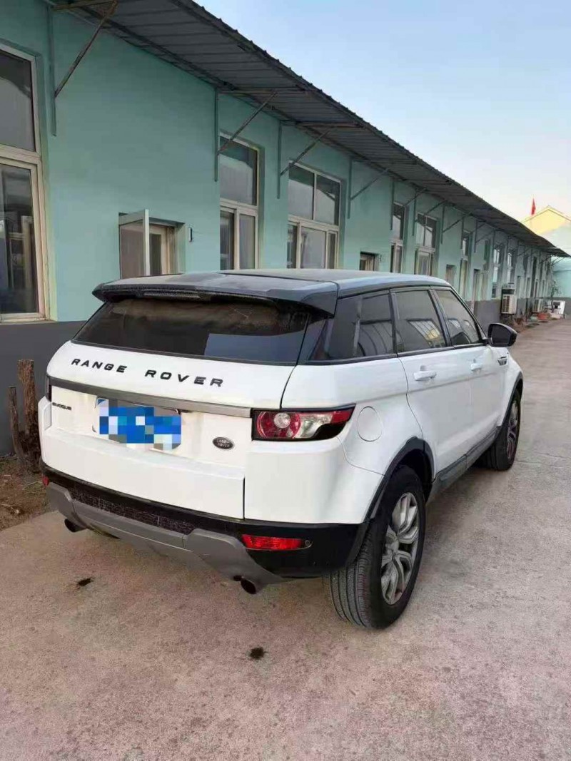 东营15年路虎极光8