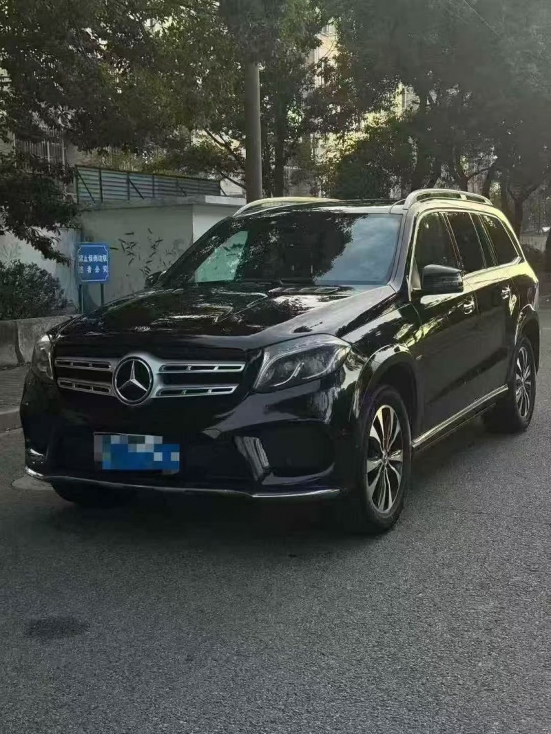 上海19年奔驰gls3