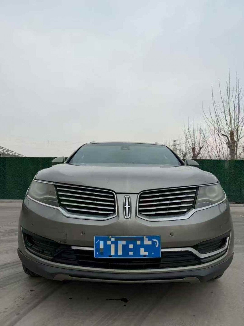 济宁16年林肯mkx1