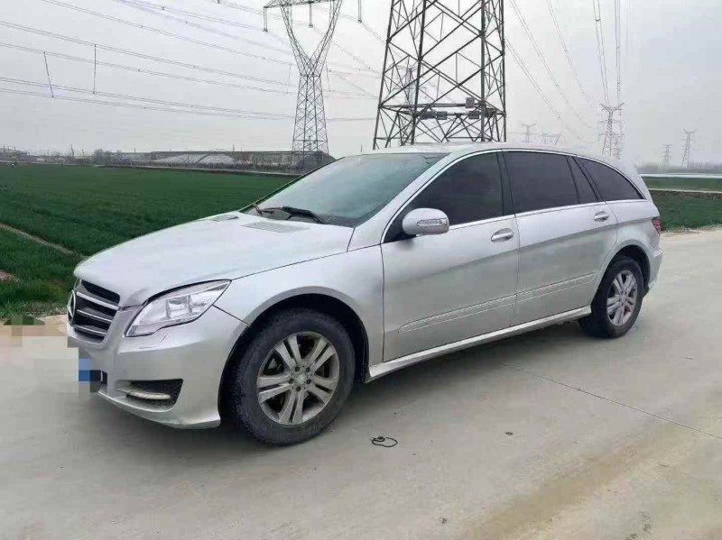 东营10年奔驰r2