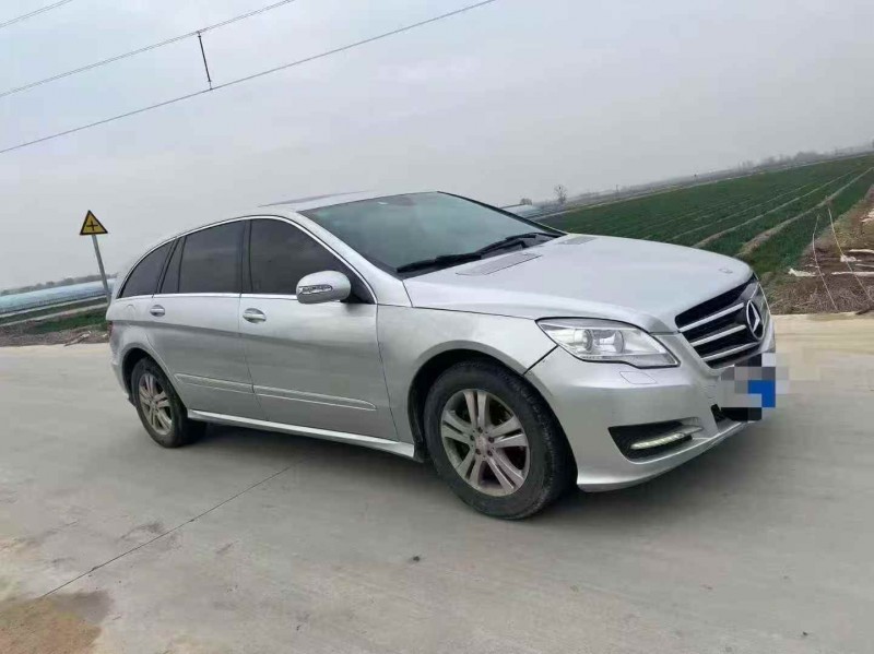 东营10年奔驰r3