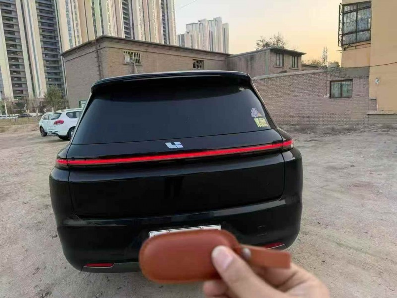 乌海23年理想l87