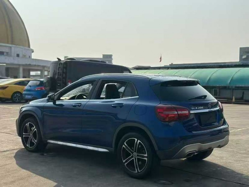 深圳19年奔驰gla7