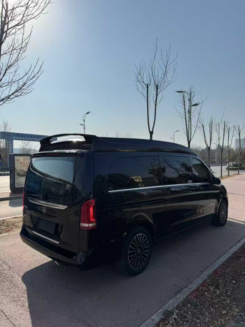 枣庄19年奔驰v8