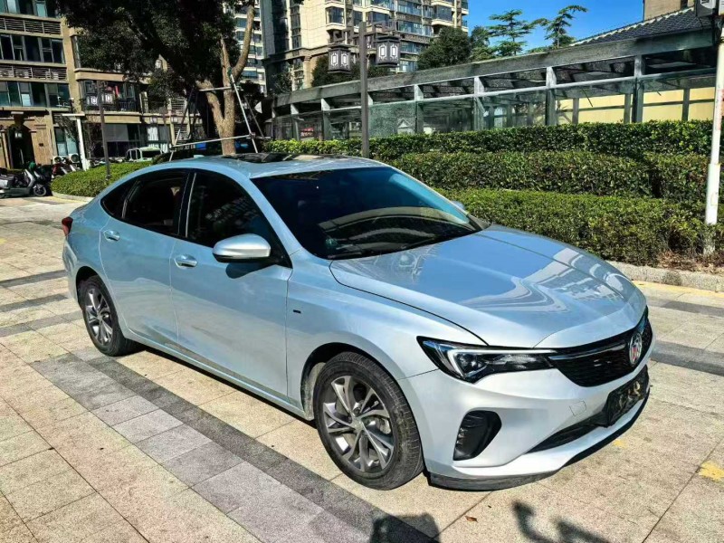 苏州23年别克威朗8