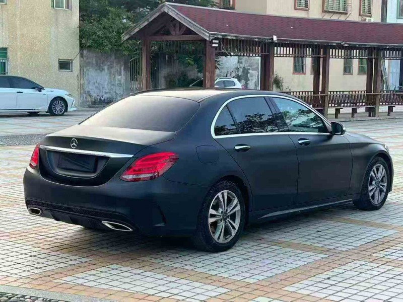 广州17年奔驰c7