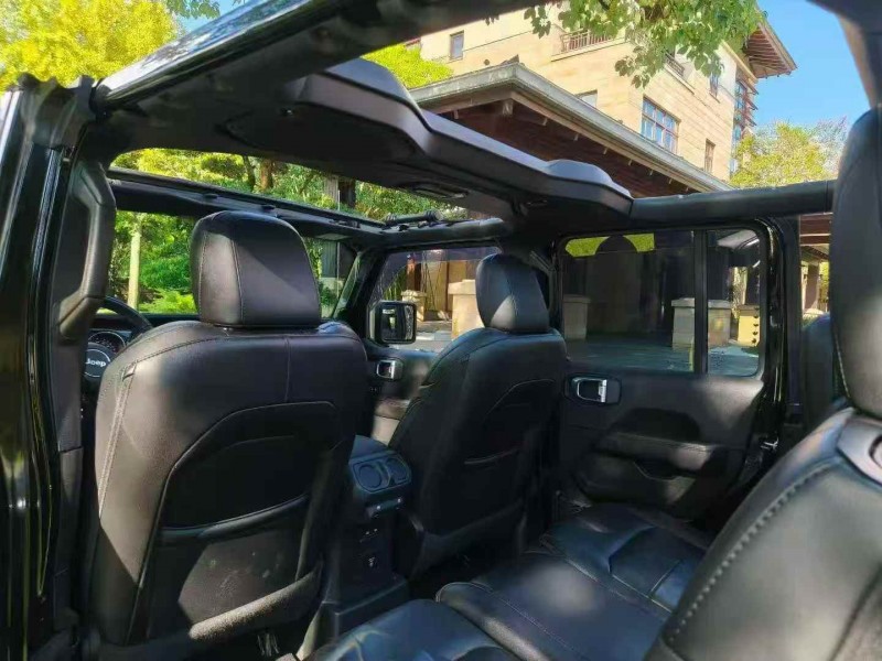 上海22年jeep牧马人4